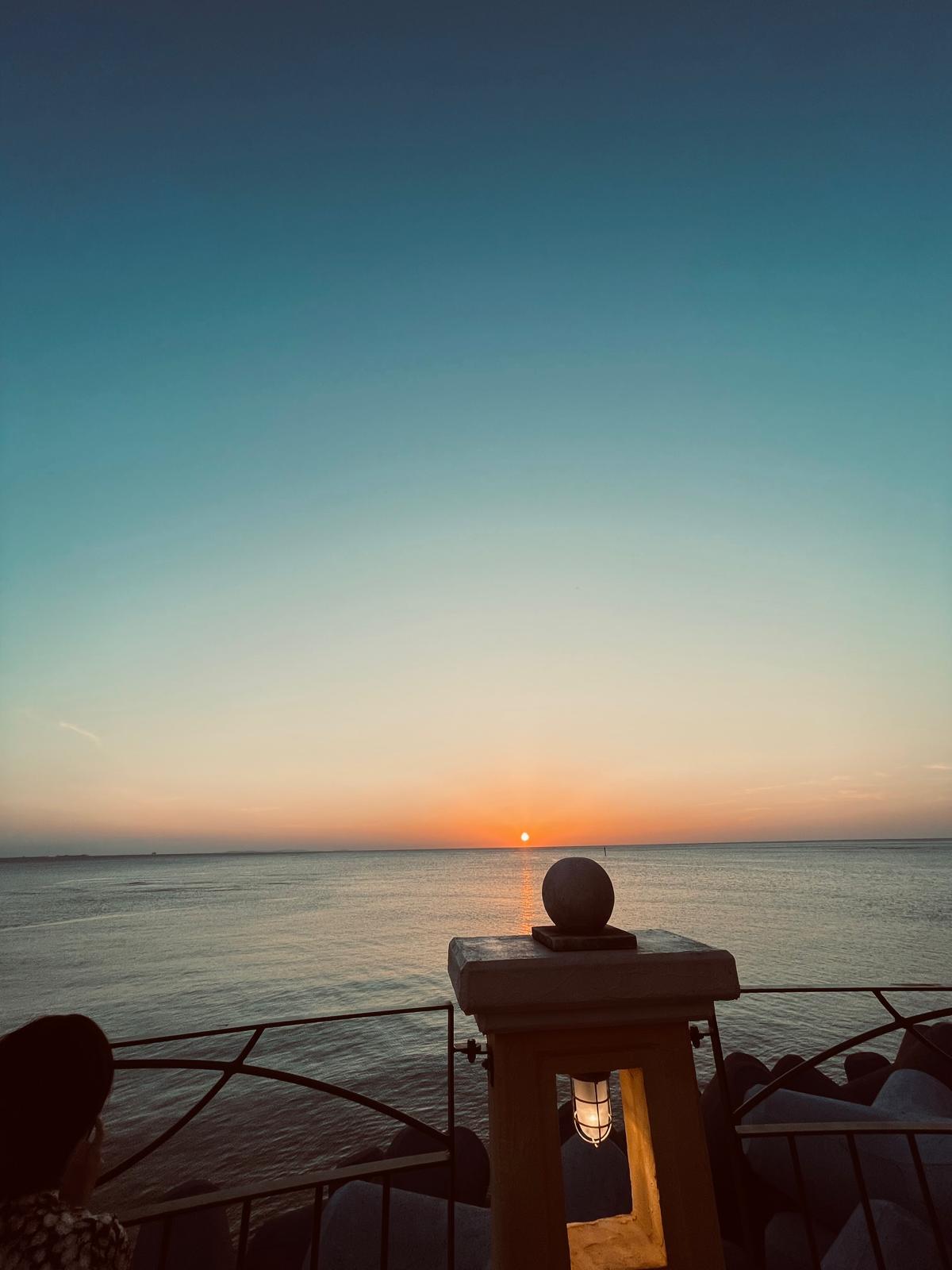 Pineapple Rent-a-Car