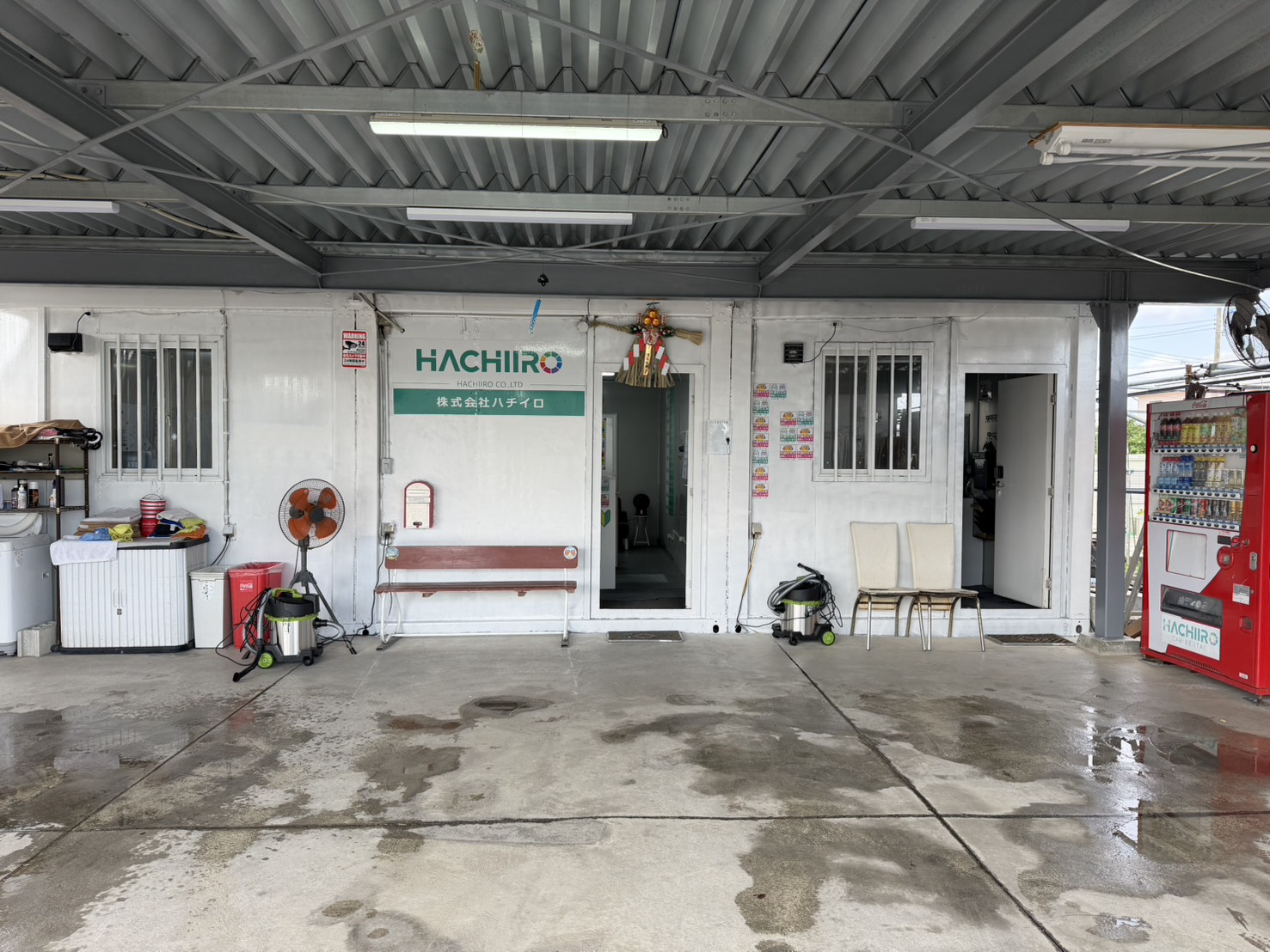 Hachiiro rent-a-car