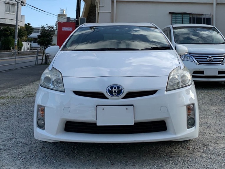 30 Prius [Non-smoking vehicle] Includes (Peace of mind with collision damage waiver included)! Free shuttle service to/from the airport and hotels within Naha City!