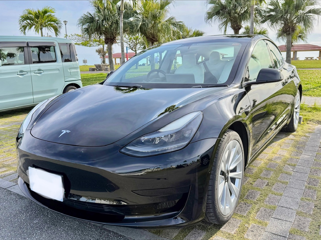 ⚡️ Tesla Model 3 ⚡️ Basic Insurance & Charging Included Plan ⭐️ [Private Airport Transfer from Naha Airport]