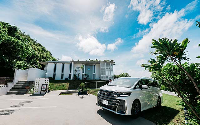 New VELLFIRE 7-Seater 🌺 Kokusai Street / Prefectural Office 🌺 [Includes NOC / Liability Waiver & Airport Shuttle]