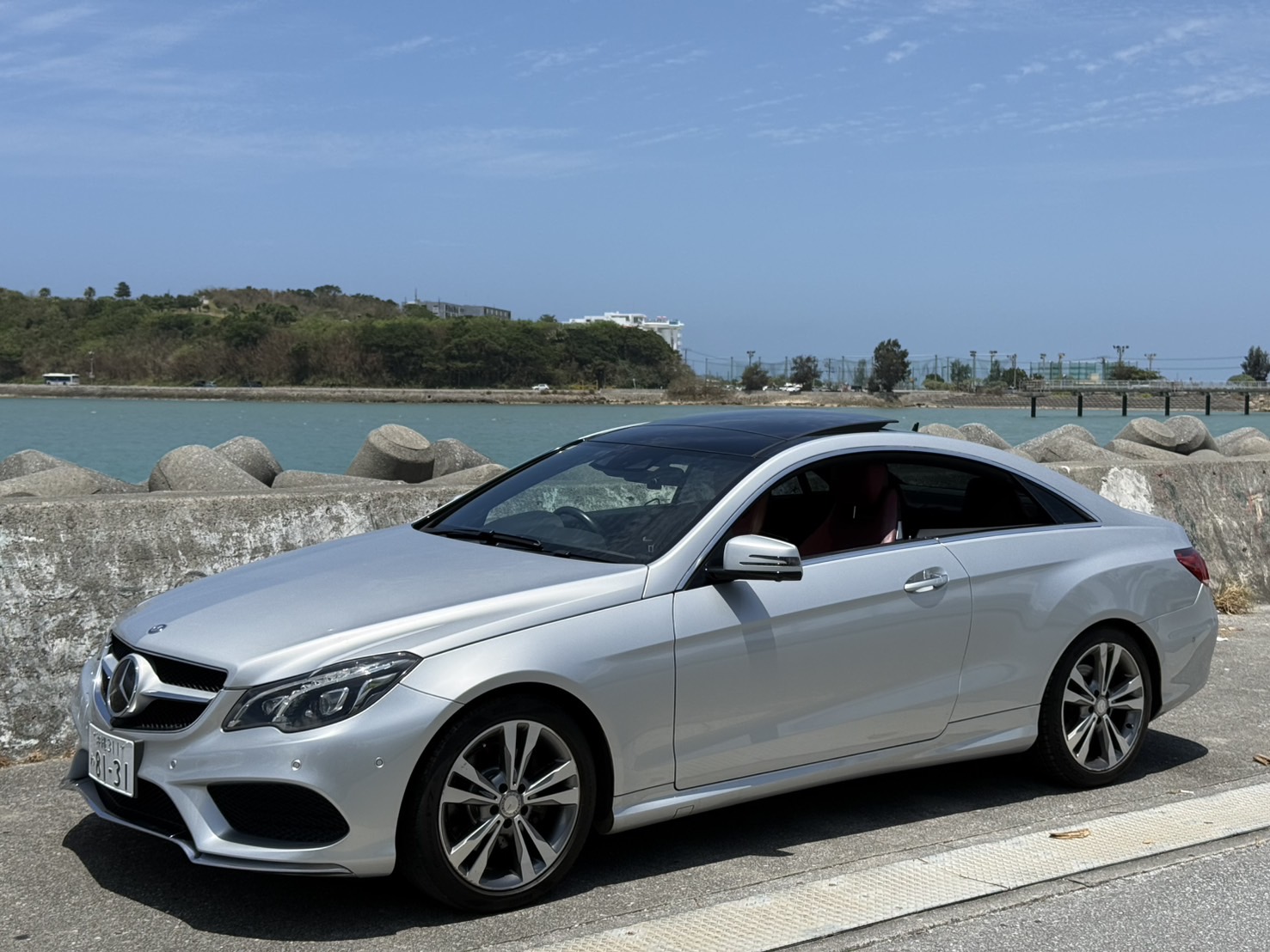 Mercedes-Benz E-Class Coupe with sunroof - 50% OFF! Even better deals for longer stays!