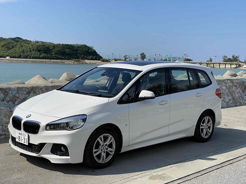 The BMW 218i Gran Tourer M Sport is a popular 7-seater for the family! W with sunroof!! offing